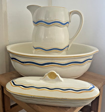 Art Deco Vintage Boch Frêres Wash Set incl. Bowl + 11"Jug, Soap Holder + cover