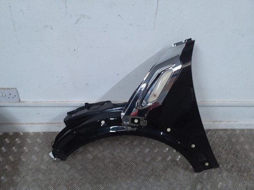 Mini countryman left - (bmw),