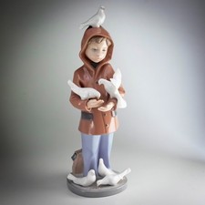 Lladro 6129 Little Friends Boy