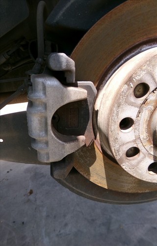 Left rear brake caliper - caliper, seat