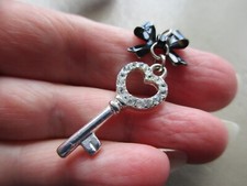 PRETTY VINTAGE SILVER TONE CRYSTAL BLACK ENAMEL BOW KEY DROP FOB CHARM PENDANT