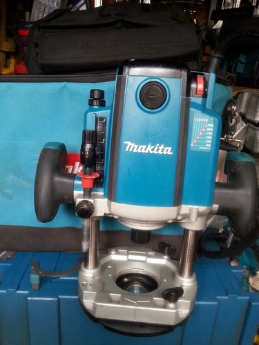 Makita rp2301fc variable - 1/2",