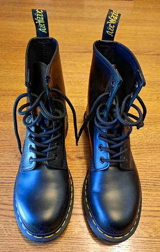 Martens women s black - dr.,