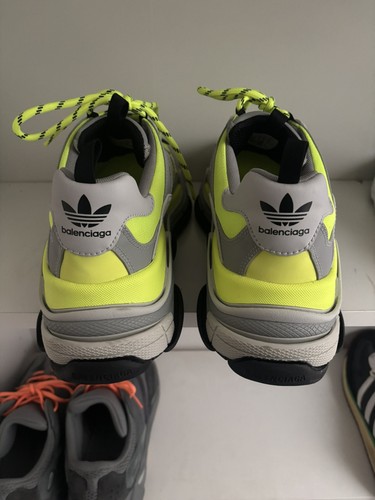 Balenciaga adidas triple s - x,