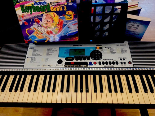 Yamaha psr 225gm - psr-225gm, 61-key