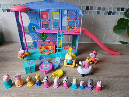 Peppa pig ultimate play - pig,