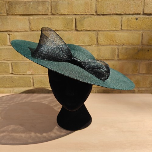 Dark green black large - dark,