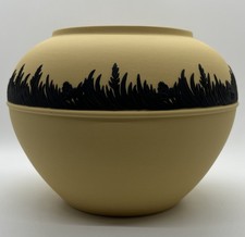 Golf Trophy, Wedgwood, Yellow