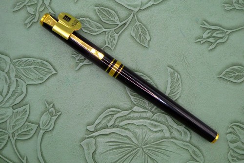 Givenchy fountain pen made by - givenchy,