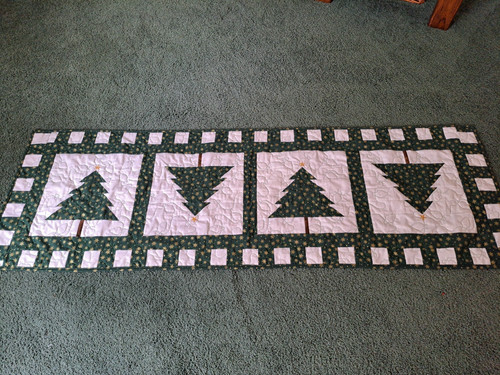 Christmas trees quilted table - christmas,