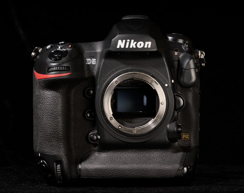Nikon dslr boxed - (dual, xqd)