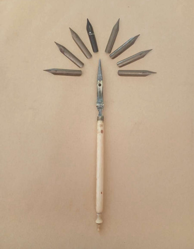Vintage dip pen 8 - &, assorted