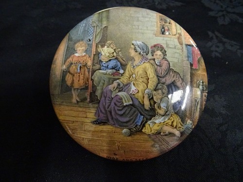 Antique prattware pot lid - pot,