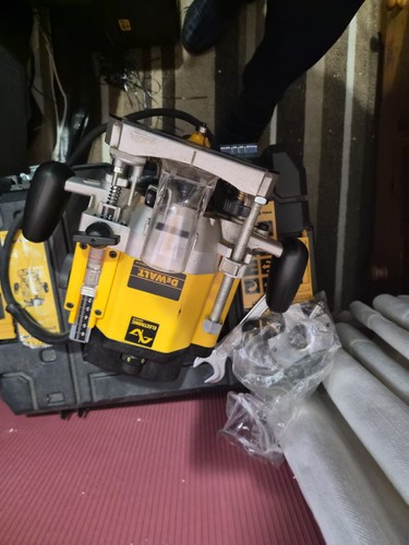Dewalt 110v router planer - dewalt,