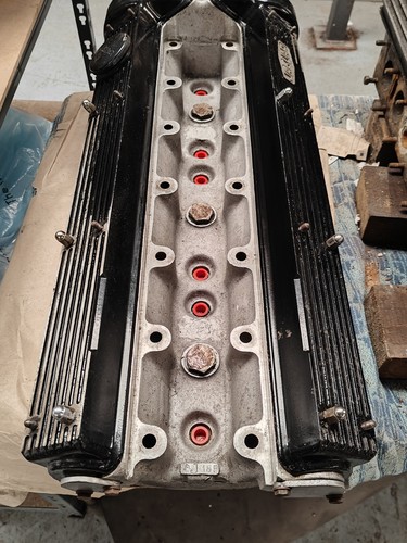 Jaguar cylinder head - jaguar, 4.2