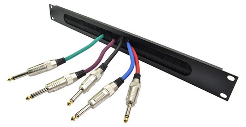 Brush cable entry - entry, plate/panel