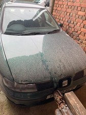 Seat Toledo Breaking up for