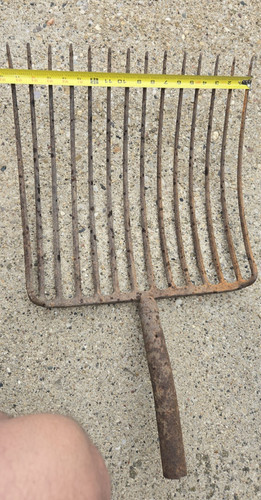 Huge vintage tine hay pitch - huge, 14