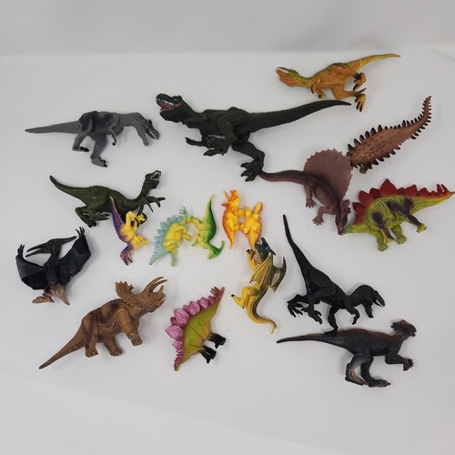 Large dinosaur bundle plastic - large,