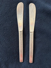 Two 7 7/8-inch (20 cm) dinner