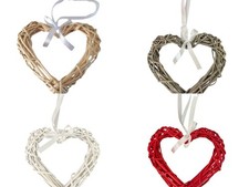 Wicker Heart Hanging Ribbon in