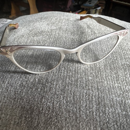 Vintage cat eye - vintage,