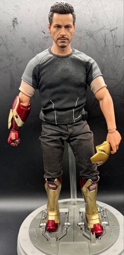 Hot toys lot iron - lot,