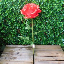 Giant Display Artificial White