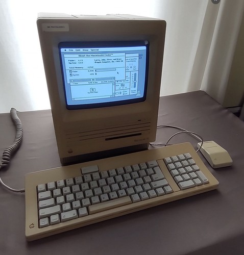 Apple macintosh - apple,