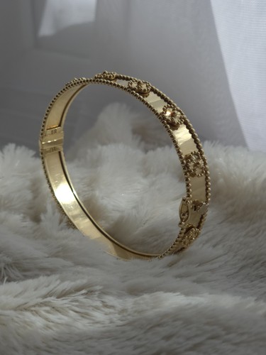 Real 18k dubai gold bangle - dubai,
