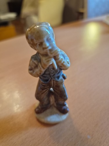 Irish character wade song - character,