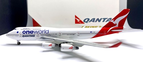 400 qantas airways boeing - qantas,