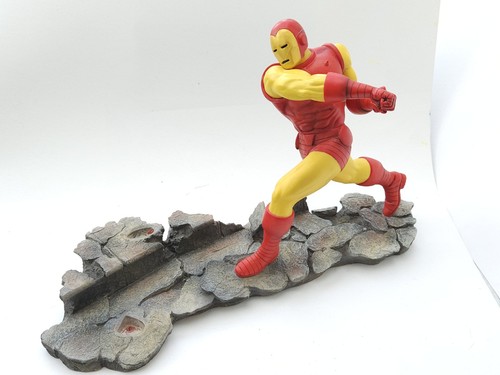 Enesco marvel comics - marvel,