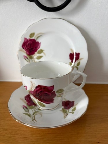 Trio tea set - royal, stafford