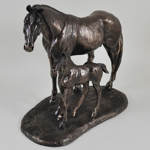 Mare and foal larrge - ,