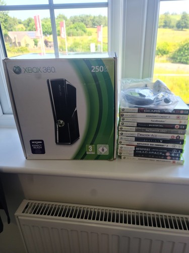 Boxed xbox 360 - 360, with