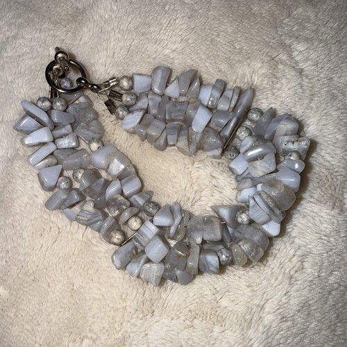 Vintage triple strand stone - vintage,