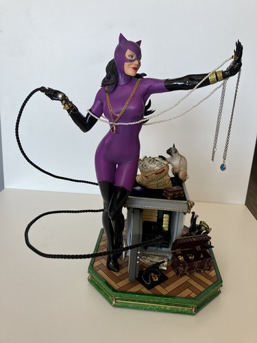 Catwoman studios statue - catwoman, 1/6