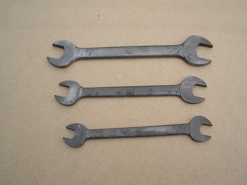 Jaguar spanners car - jaguar, tw