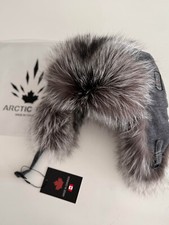 Goose  Arctic Bay classique Big silver fox and wool aviator hat  made Canada 395