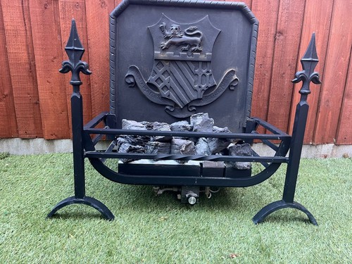 Gas fire place - gas,