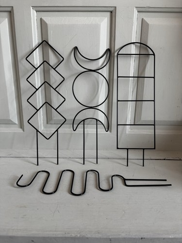 Set black metal plant - 4,