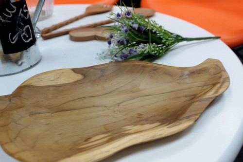 Teak leaf shaped bowl - leaf,