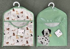 DOG/DOGS DESIGN HANGING PEG BAG HANGER- CLOTHES/LAUNDRY WASHING LINE PEGS HOLDER