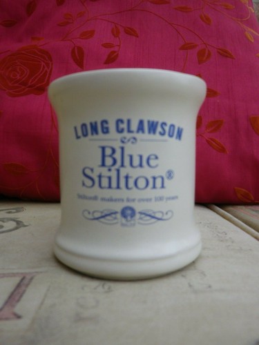 Long clawson blue - long, stilton