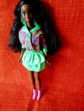 BARBIE CHRISTIE BLACK DOLL MATTEL 1990  IN GREEN AND PINK OUTFIT GOOD CONDITION