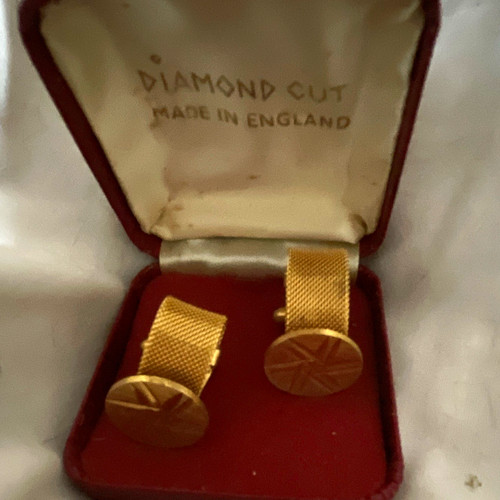 Diamond cut men gold tone - cut,