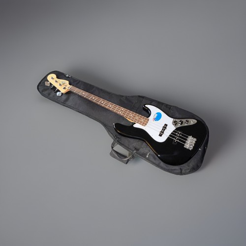 Fender black standard jazz - fender,