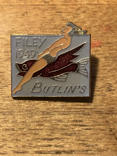 Butlins badge filey 1949 - badge,