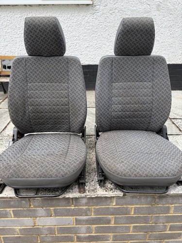 Land rover defender front - land,